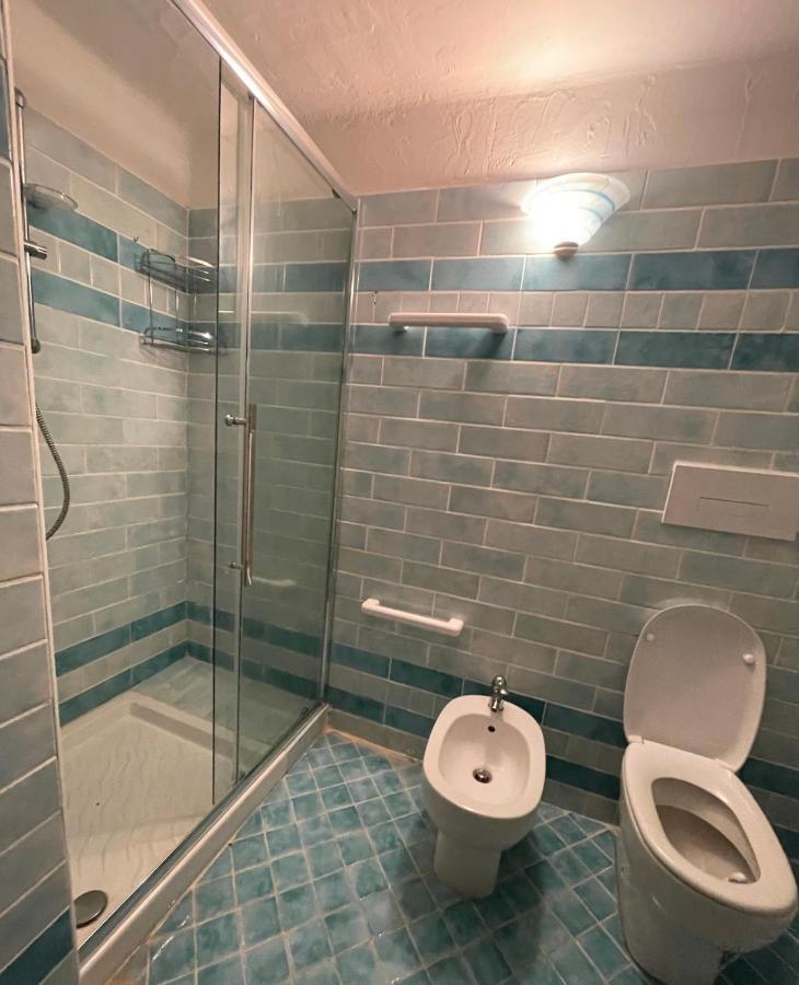 Lightblue-Celeste Central Apartment In Porto Rotondo Buitenkant foto