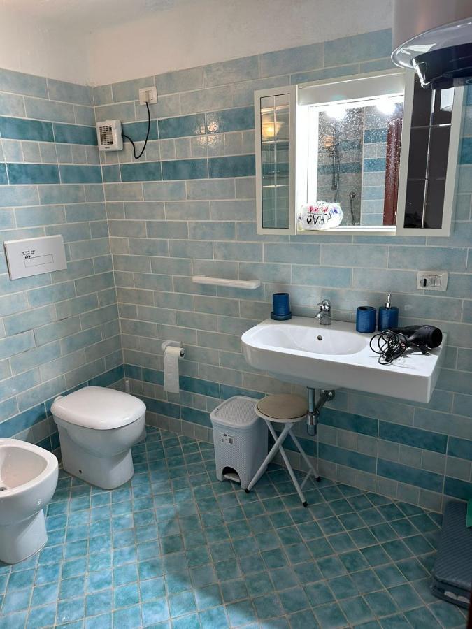Lightblue-Celeste Central Apartment In Porto Rotondo Buitenkant foto