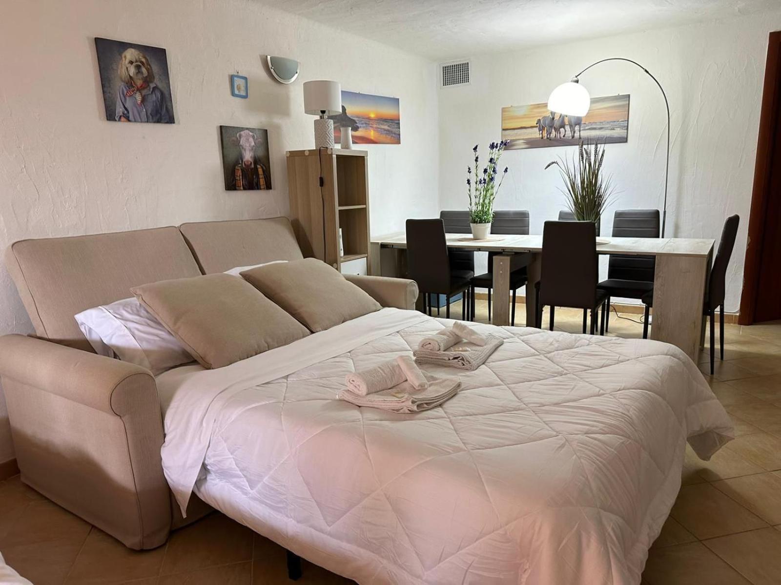 Lightblue-Celeste Central Apartment In Porto Rotondo Buitenkant foto